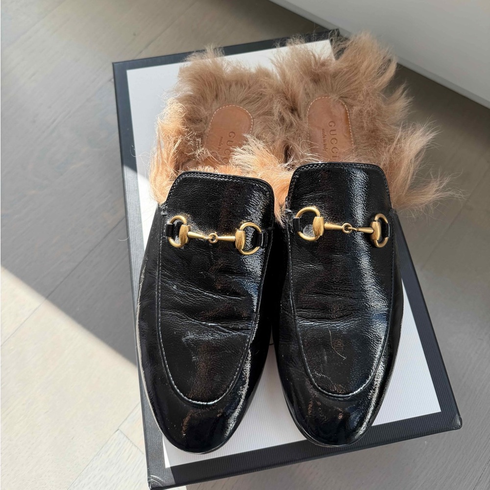 Gucci Princetown Black Patent Leather Fur Mule Slide